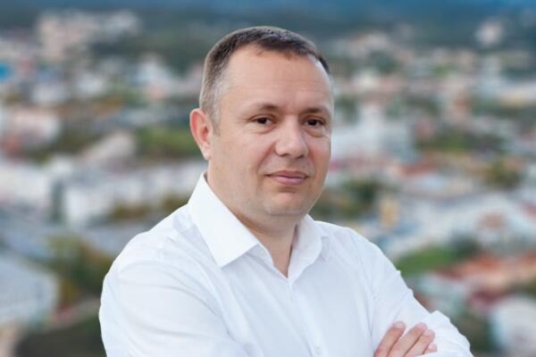 Lunjić: Skandalozno pravno nasilje, Nimanbegu u zoni krivične odgovornosti, tražimo hitnu reakciju SDT-a