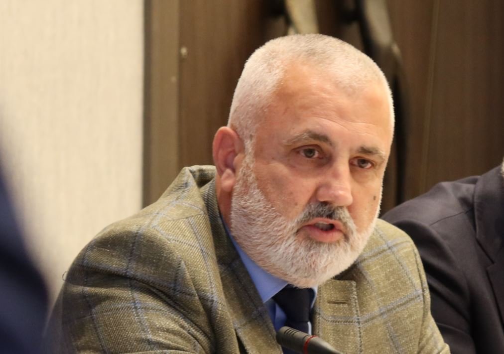 Samardžić Bečiću: Ovo je čistka- Jazavac pred sudom, u režiji Demokrata
