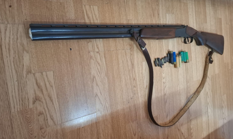 U Baru uhapšena osoba koja je otuđila pušku, sumnjiči se za krađu i nedozvoljeno držanje oružja