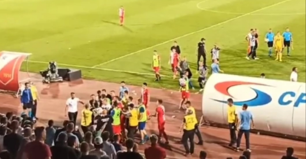 Tuča fudbalera Vojvodine i Partizana, igrač gostiju udaren u glavu