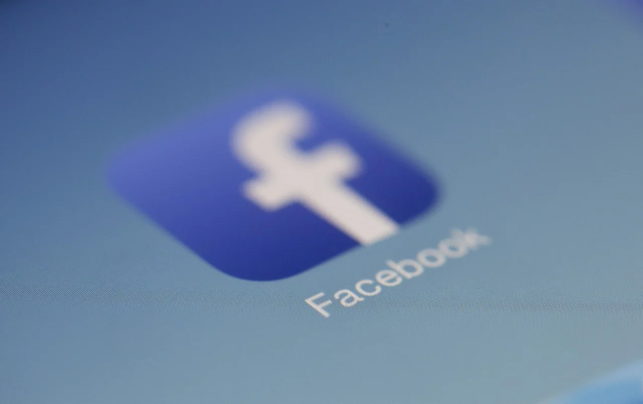 Korisnici širom svijeta prijavljuju probleme u radu Fejsbuka, Instagrama i Mesindžera
