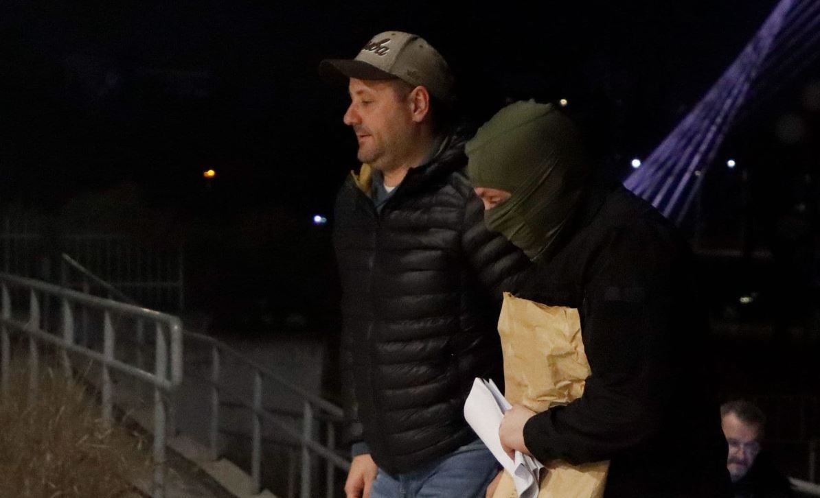 Uhapšeni trojica policajaca i trojica biznismena, nejasne veze i uloge u švercu cigareta
