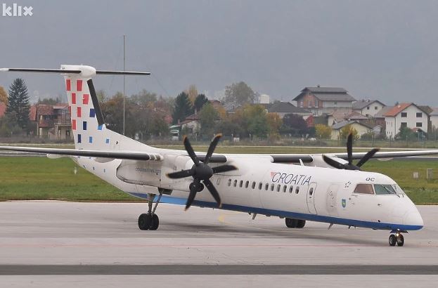 Oštećen avion koji je letio iz Zagreba za Sarajevo, sumnja se da je pucano iz vatrenog oružja