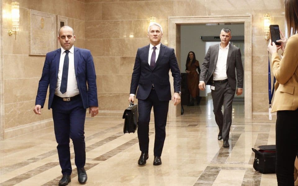 Da li je Vukšić određene poslanike stavio pod mjere tajnog nadzora?