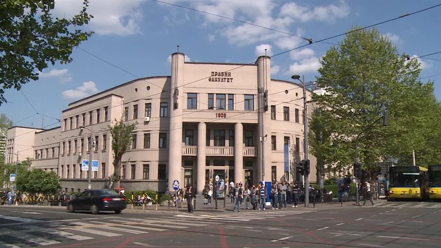Na Pravnom fakultetu u Beogradu student udario profesorku i radnika obezbjeđenja
