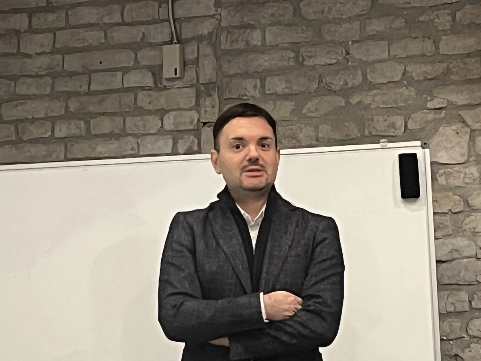 Vučić je napravio novo faktičko stanje i gotovo da nema nekog u Srbiji ko se aktivno protivi tome