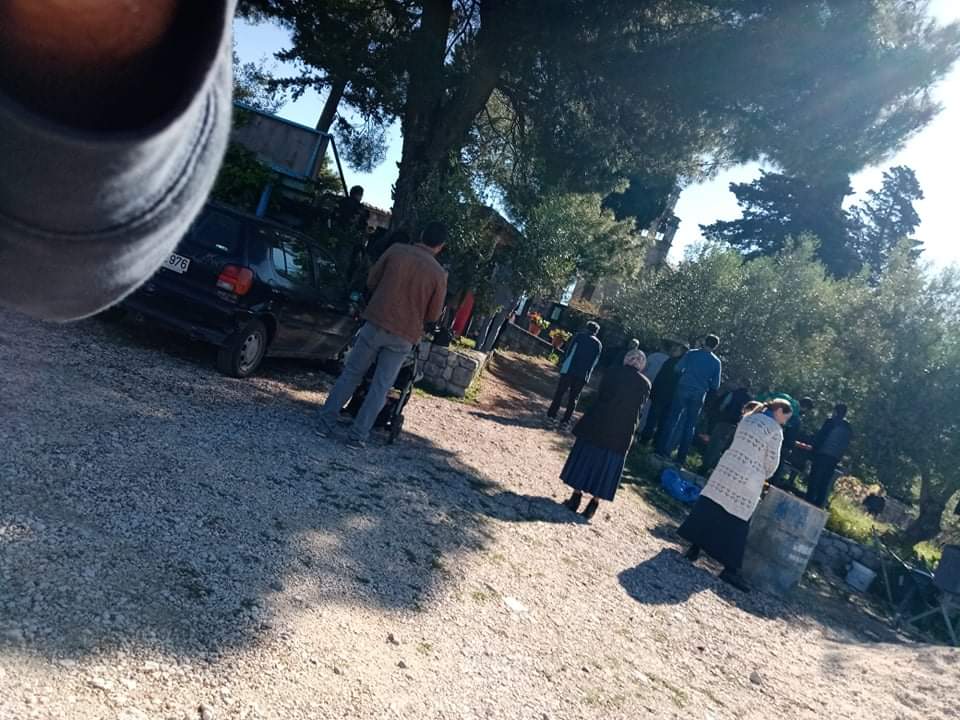 Ponovo okupljanje vjernika na Ostrvu cvijeća, razišli se nakon upozorenja policije