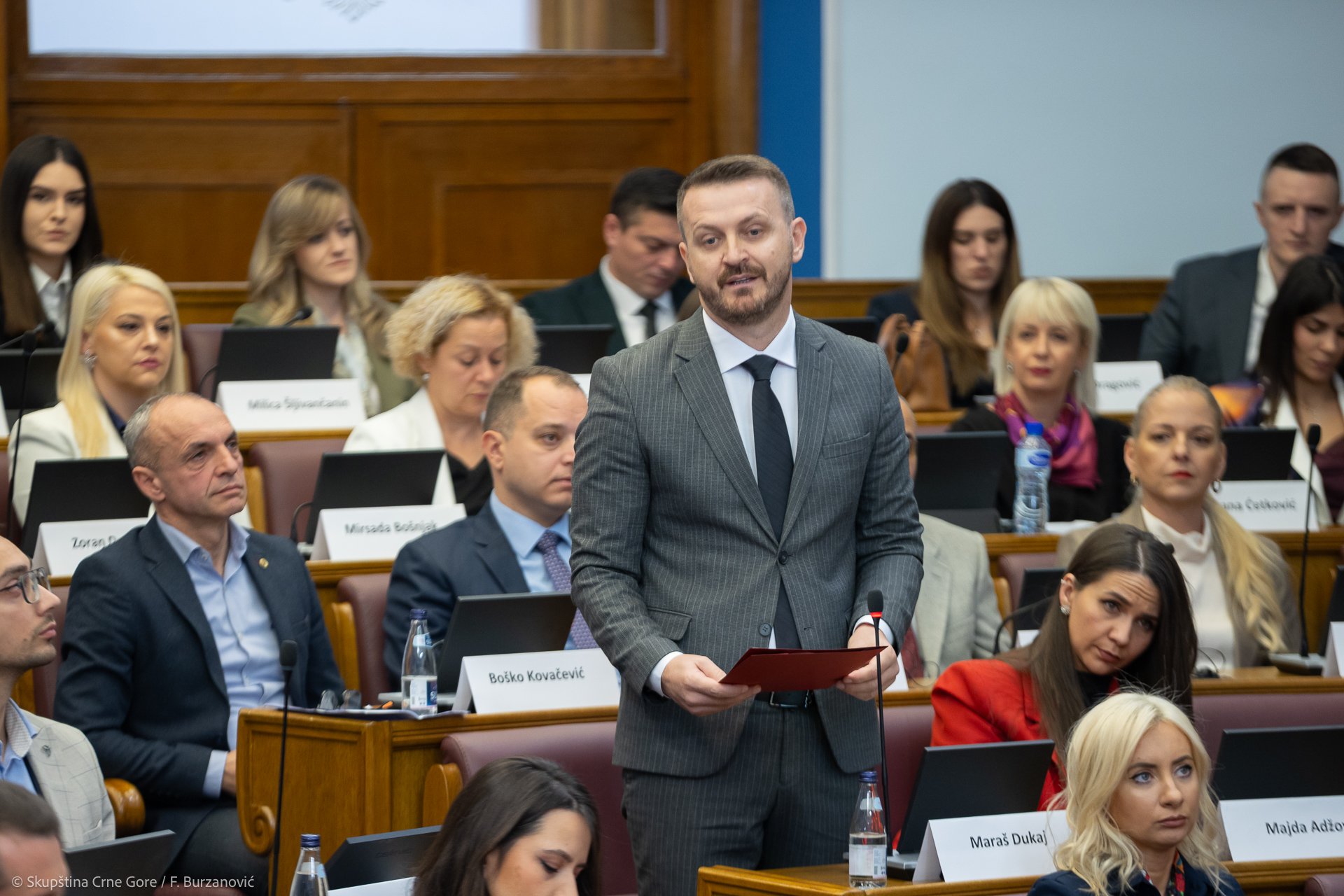 Dukaj: Vrijeme je da mladi preuzmu aktivnu ulogu u kreiranju budućnosti