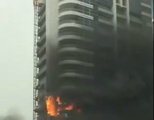 Dubai: Gorio toranj, probleme pravila i pješčana oluja
