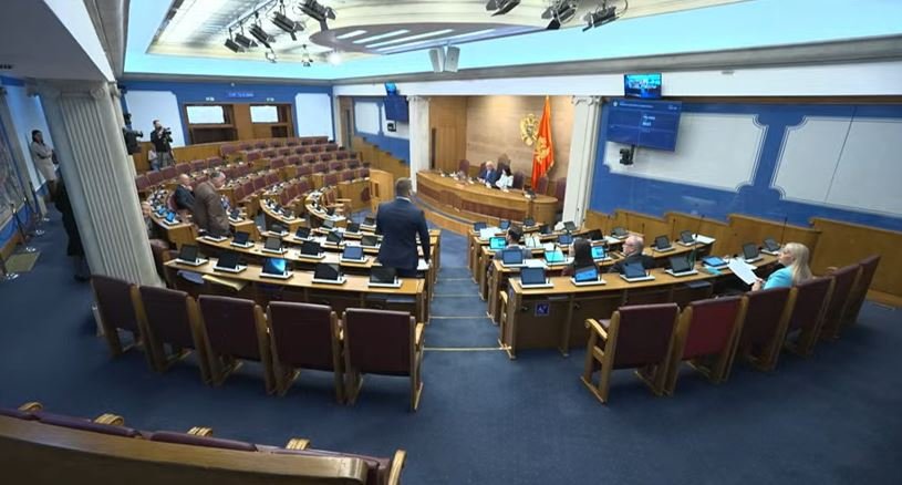 Poslanici završili raspravu o Prijedlogu fiskalne strategije, Skupština sjutra nastavlja rad