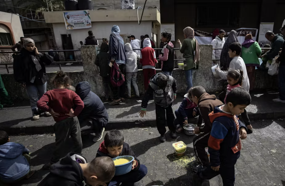 Civilna odbrana: Oko 450.000 Palestinaca pobjeglo iz grada Gaze