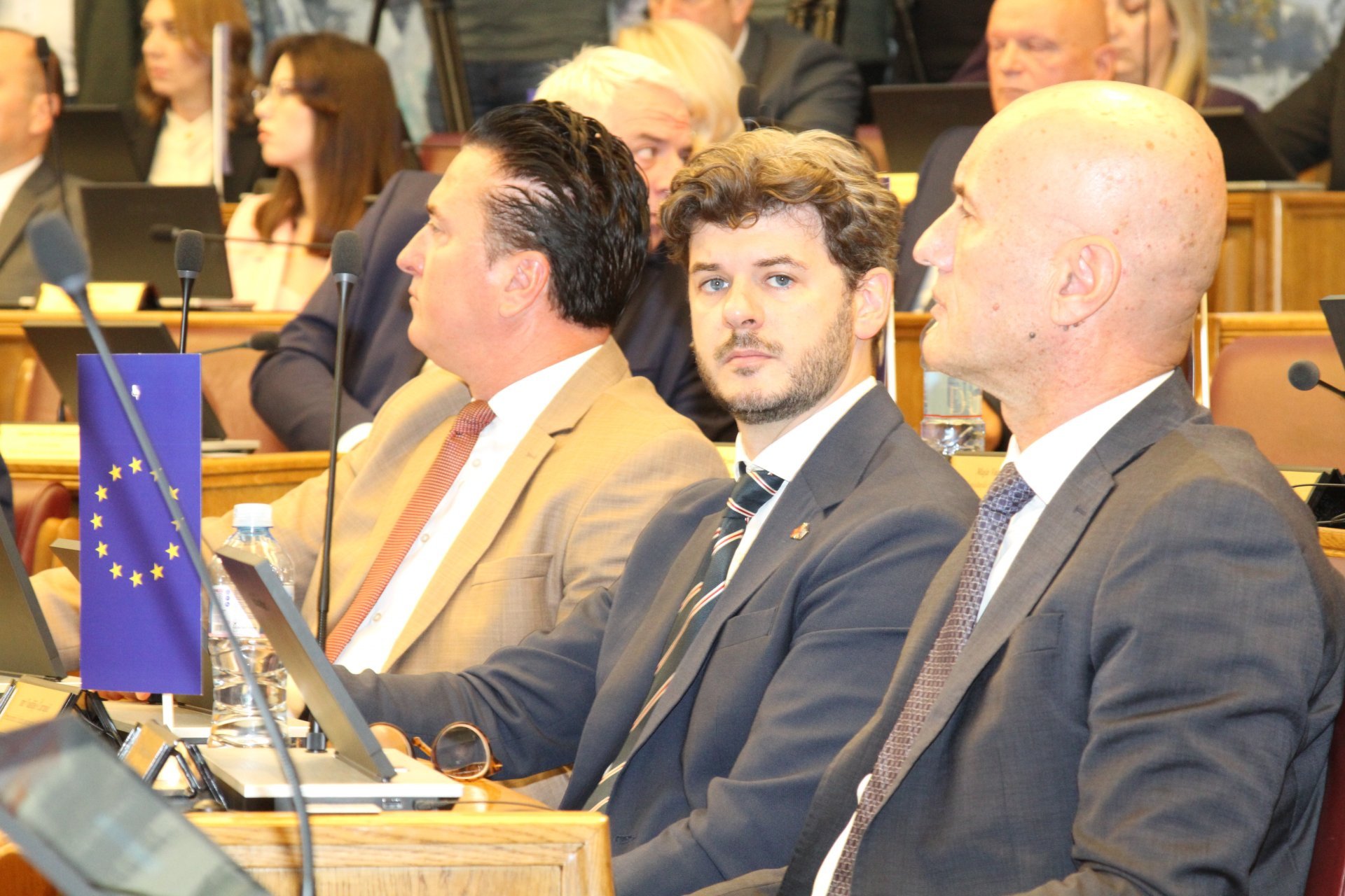 Čarapić: Oprost od Dubrovnika treba da traži Đukanović