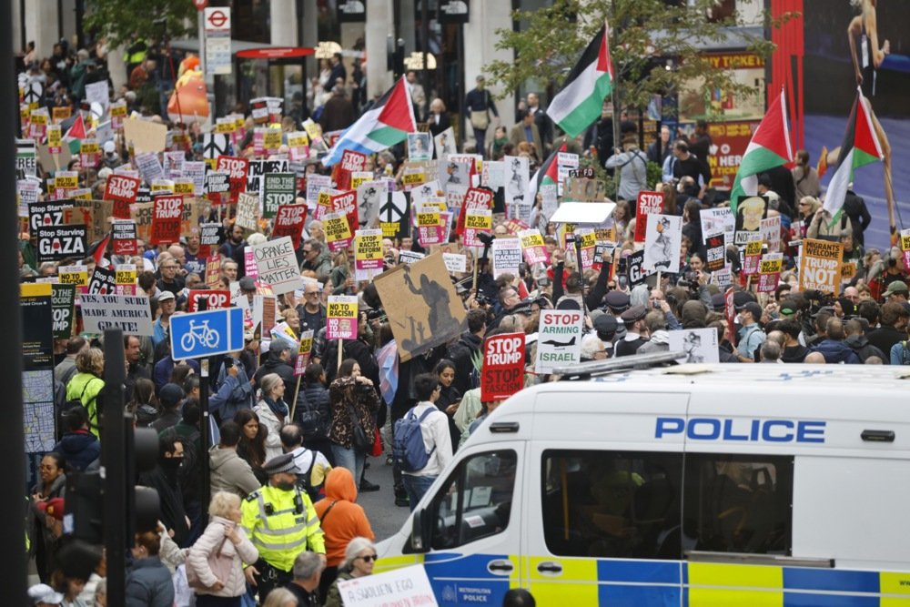 Protesti protiv Trampa u Londonu