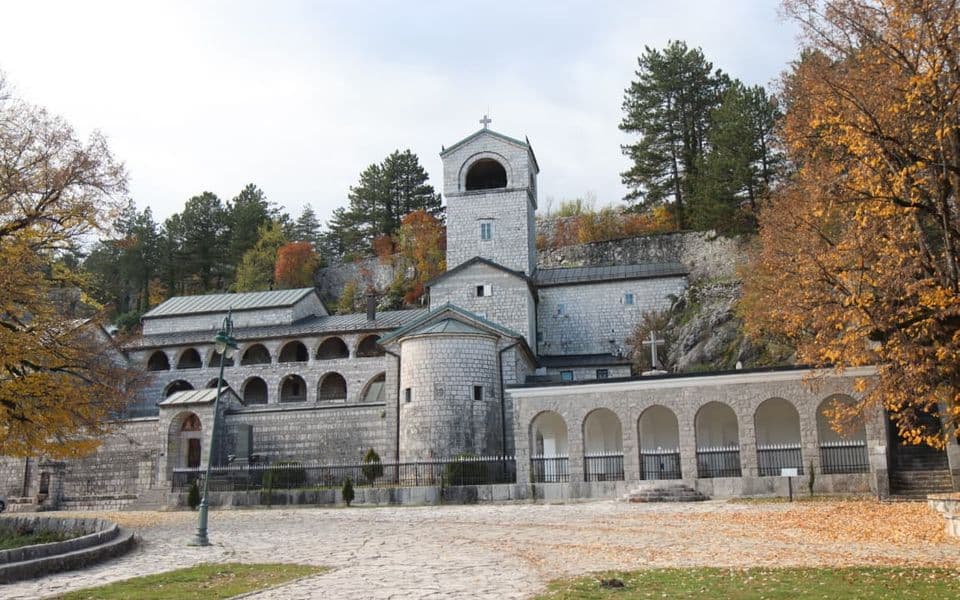Cetinjski manastir upisan na Crkvu Srbije! Prijestonica nije informisana!