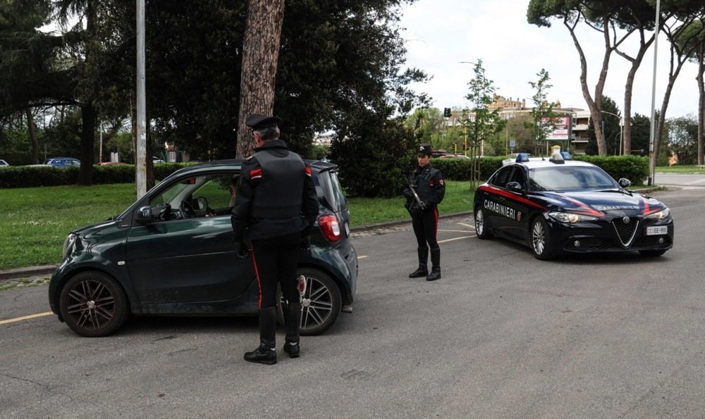 U Italiji uhapšen državljanin Crne Gore: Osumnjičen da je proganjao i prijetio djevojci