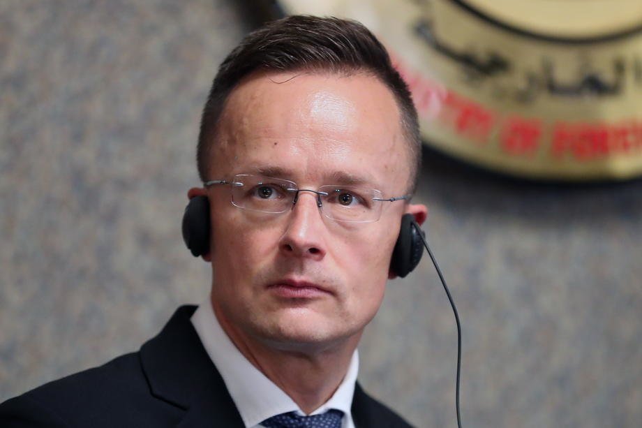 Sijarto: Mađarska spremna da ugosti mirovne pregovore Ukrajine i Rusije