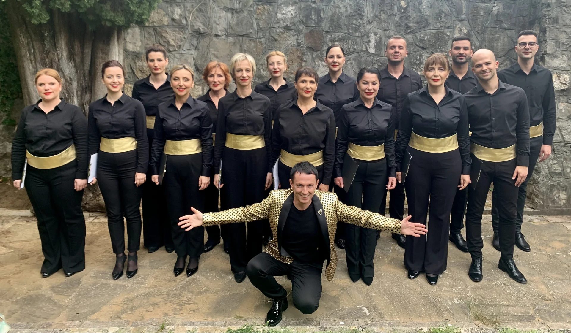 Hor Vokalisti i novi spot "Kad gitara zasvira"