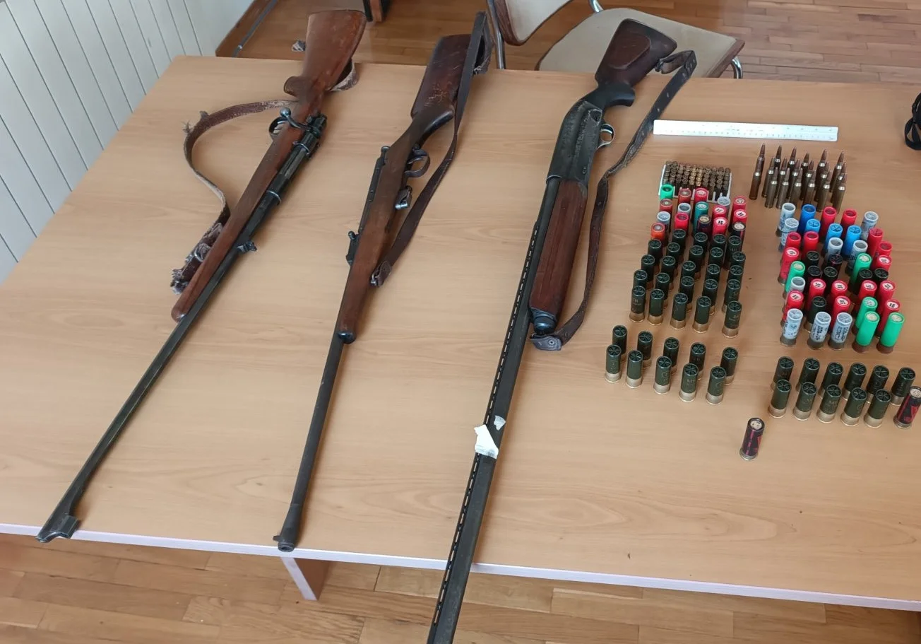 Pretres na Cetinju: Oduzete puške i municija