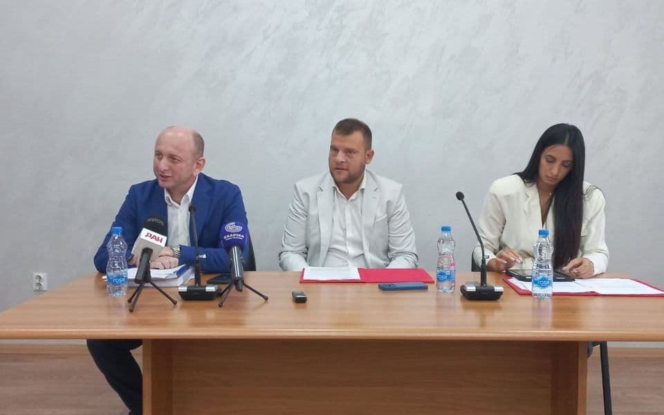 Asanović i Knežević podnijeli krivičnu prijavu protiv Gazdića; Knežević: Kada krenu mašine u Botun tražiću od odbornika da napuste koaliciju u Podgorici