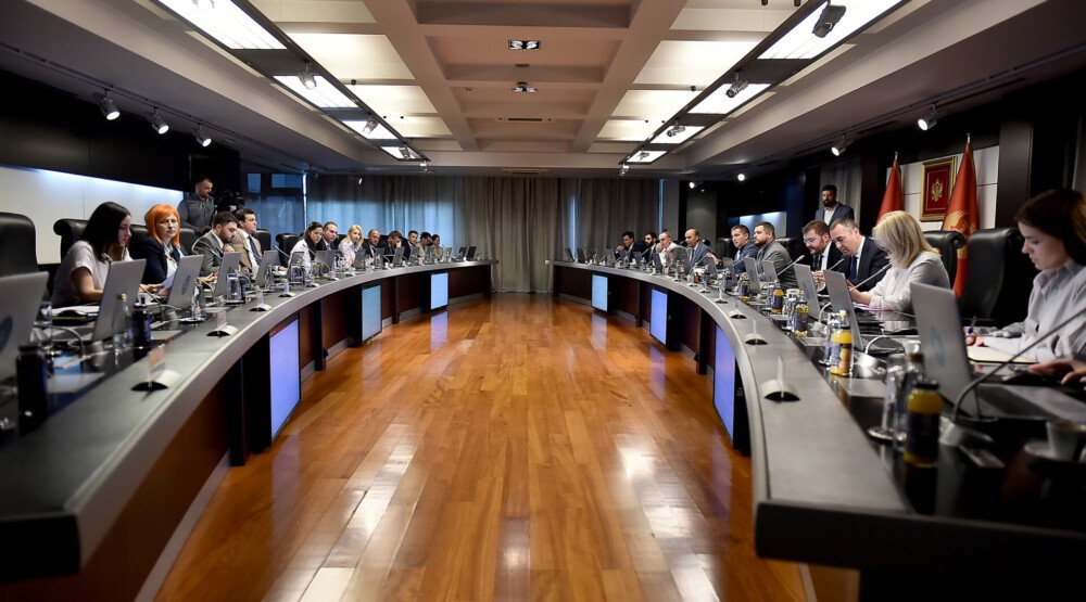 PES: Životni standard, vladavina prava i evropske integracije jedine teme koje će ostati u fokusu 44. Vlade