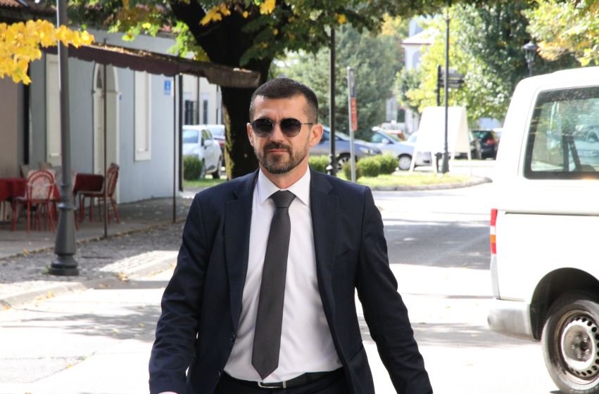 Nenezić: Ćutanje na “seoske teme” dovelo je do buđenja duhova prošlosti