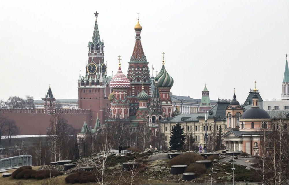 Kremlj odbio da komentariše predlog Zelenskog za sastanak sa Putinom