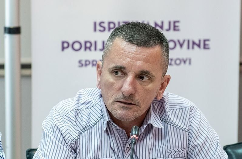 Radulović: Tužilaštvo bi moralo da traži od suda donošenje naredbe za ulazak u crkvu i oduzimanje spomenika