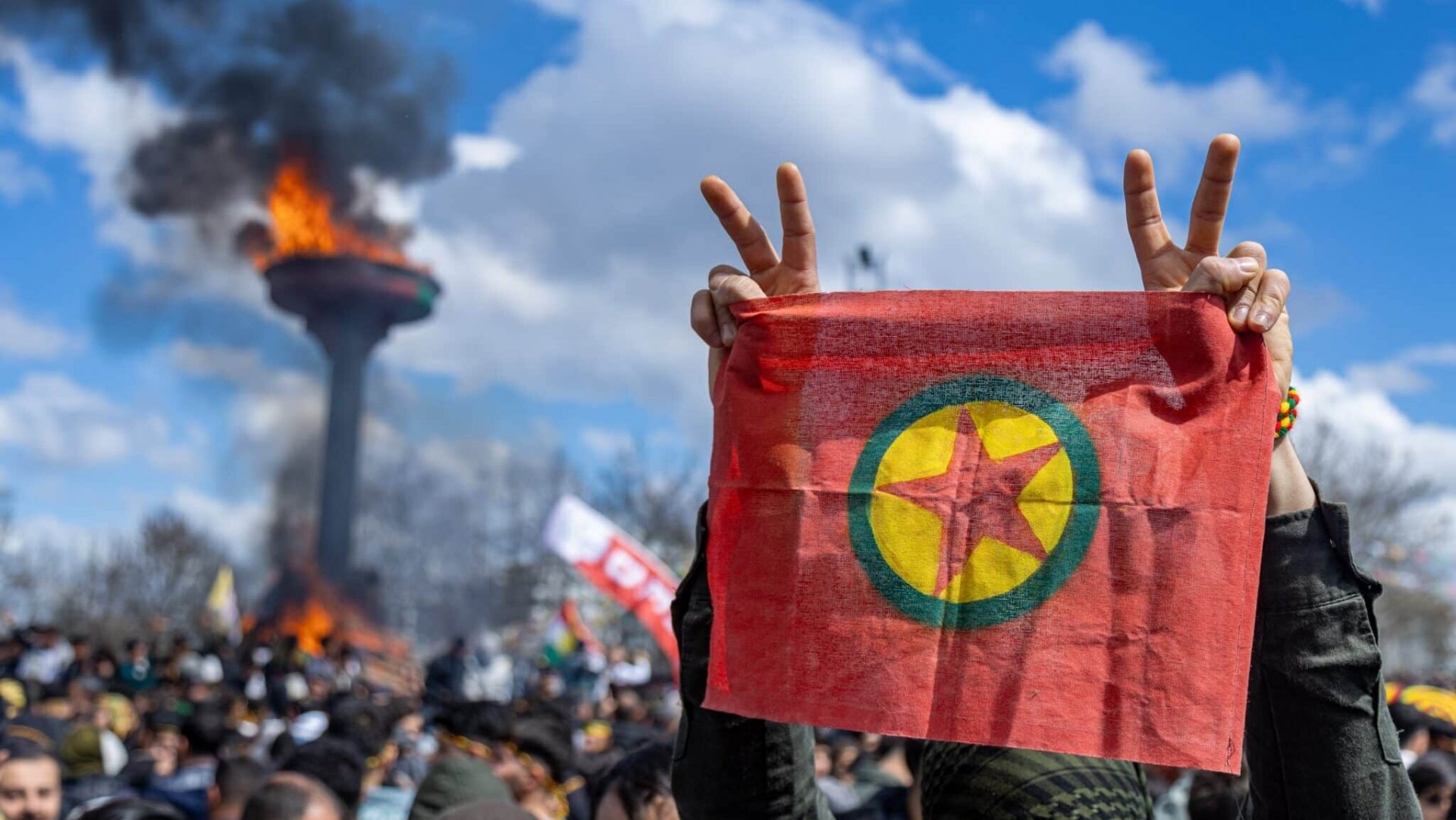 Kurdski militanti PKK predaju prvo oružje na ceremoniji u Iraku
