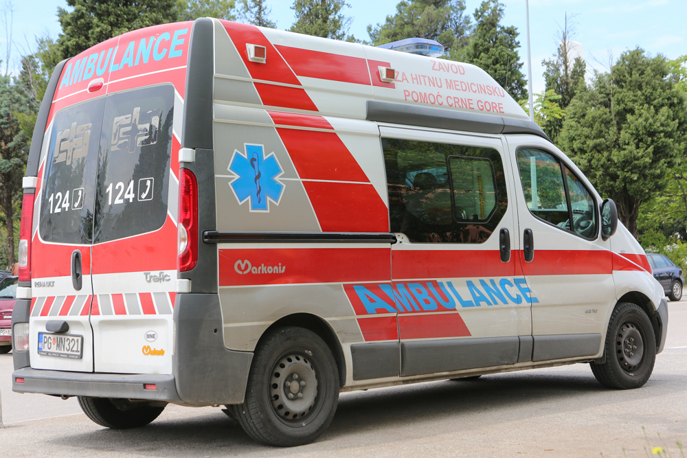 Saobraćajna nesreća u Podgorici: Jedna osoba stradala, druga povrijeđena