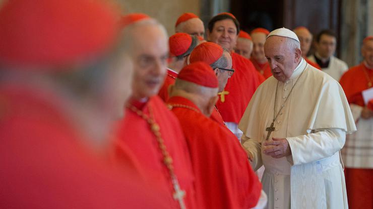 Puč u Vatikanu: Počelo rušenje pape Franja