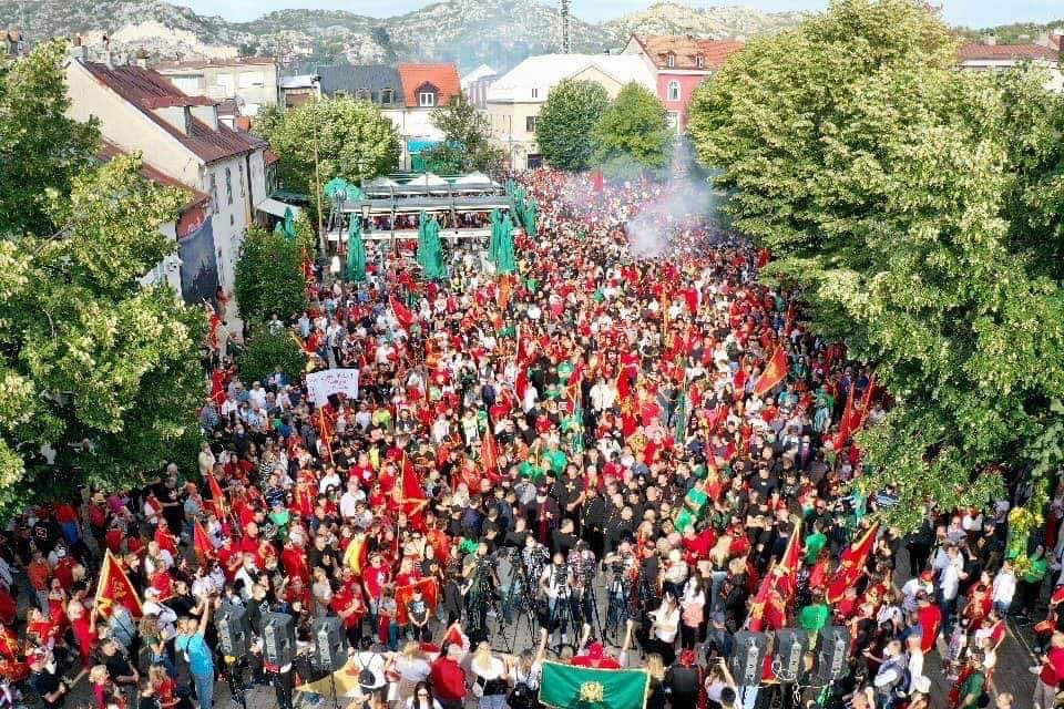 Na Cetinju masovnije nego ikad: NE klerofašizmu!