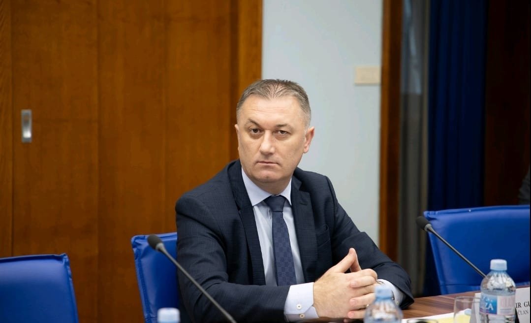 Gutić: Glas predstavnice vladajuće većine u PSSE protiv članstva Kosova u Savjetu Evrope jasan je zaokret u našoj spoljnoj politici