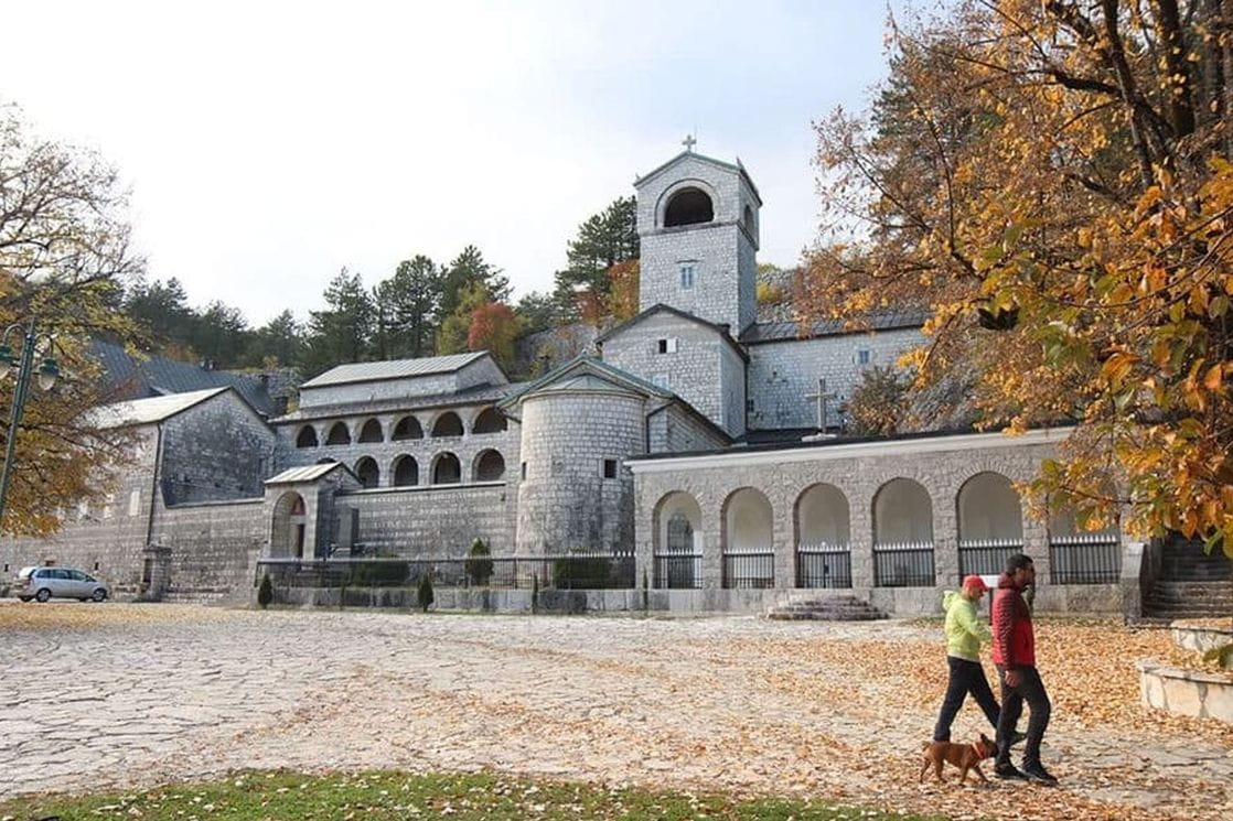 Manastir je državna svojina jer ga je gradila i obnavljala Crna Gora