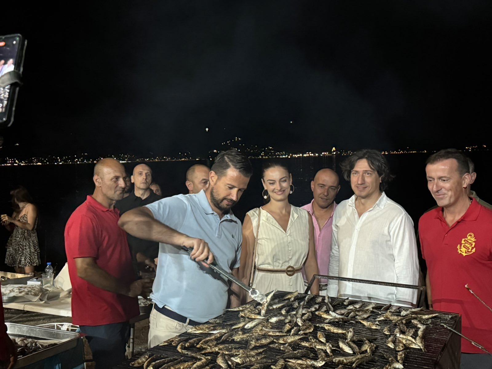 Milatović i supruga Milena na Fešti od ribe i vina u Krašićima