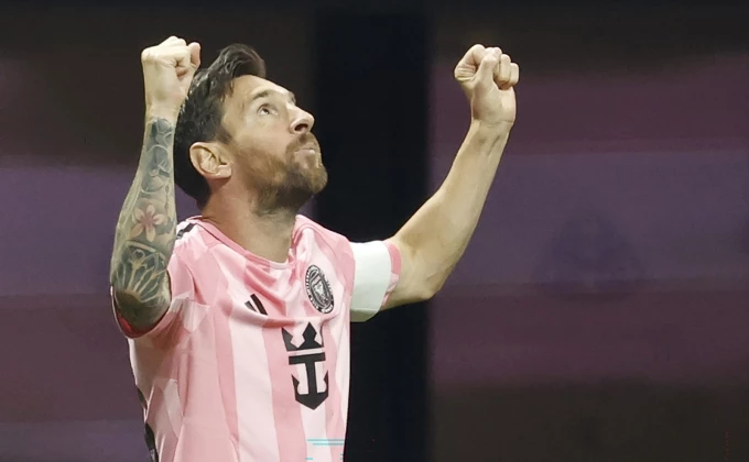 Nakon timske stigla i individualna titula za Mesija