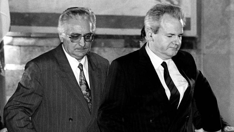Tri priče o Slobodanu Miloševiću: Srbija traga za Voždovim mozgom
