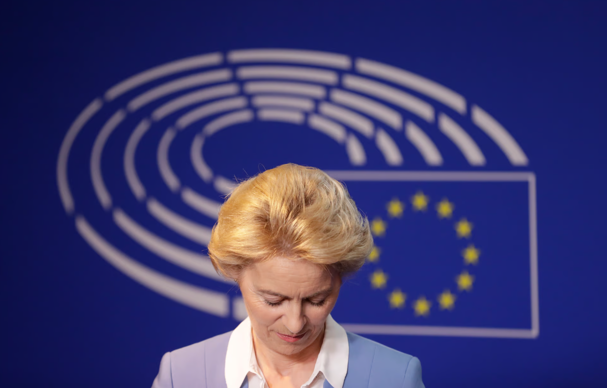 Fon der Lajen brani svoj mandat pred EP nakon predloženog glasanja o nepovjerenju