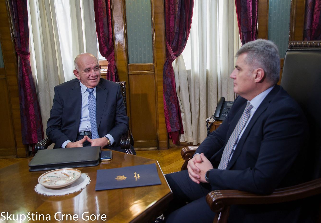 Brajović razgovarao sa ambasadorima Srbije i Grčke