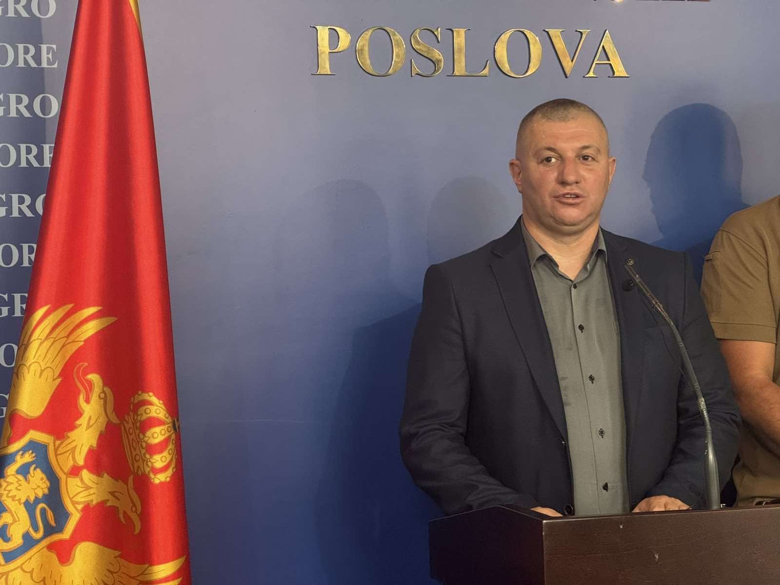 Bašanović: Informacija o piromanima na Gorici je pogrešna, to su bili strani državljani sa djecom