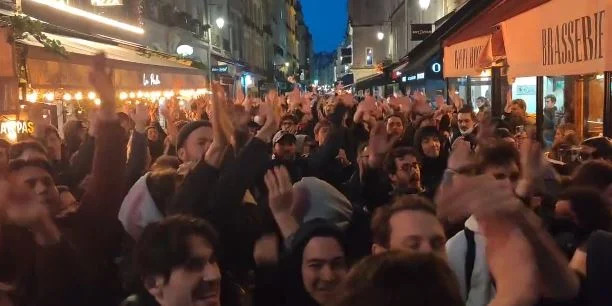 Demonstracije na ulicama: Napeto u Parizu zbog usvajanja penzione reforme