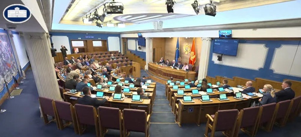 Rakočević: Abdić smijenjen i o tome obaviješten SMS porukom, ovo je iskompleksirani revanšizam