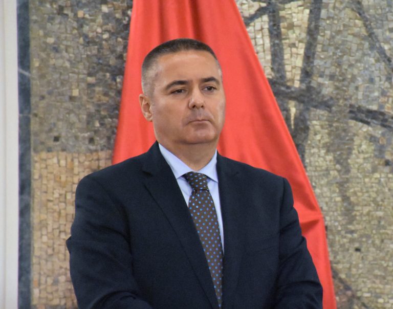Grešnici i vjernici