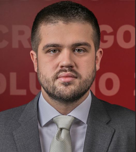 Nikolić: Da li je Željko Ivanović svom alter egu Mitroviću nudio koncern Vijesti pa tražio previše?