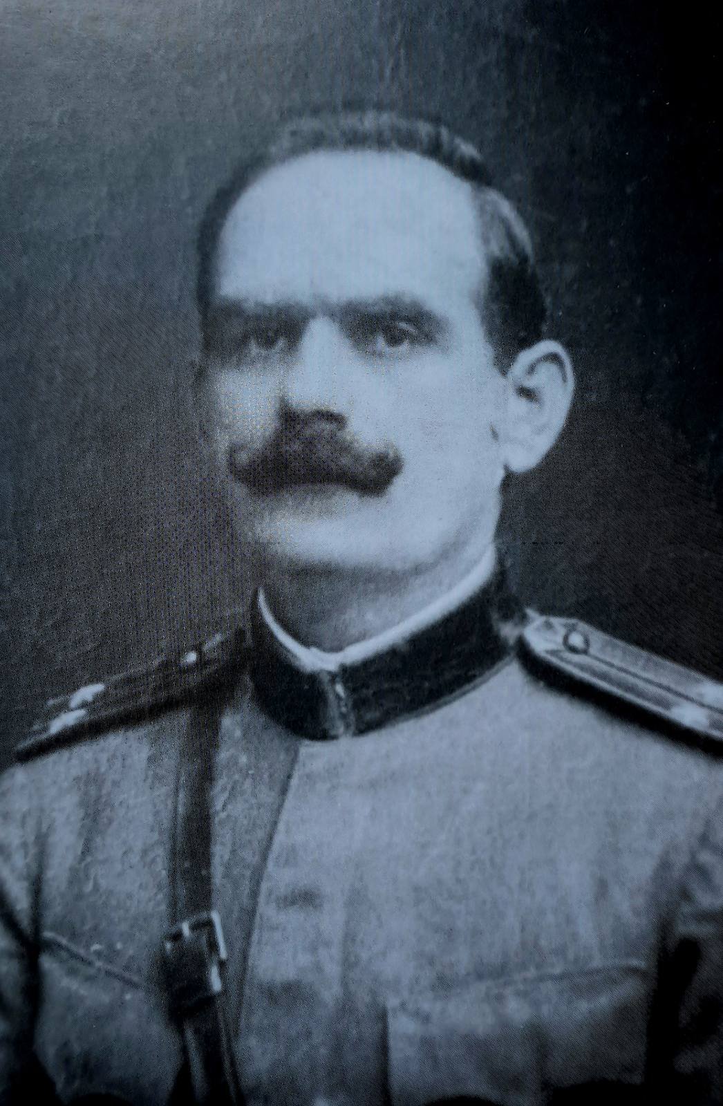 Kapetan Mirko T. Božović je u satavu štaba zelenaške vojske Krsta Z. Popovića spriječio četnički pokolj barskih i ulcinjskih Muslimana 1943.