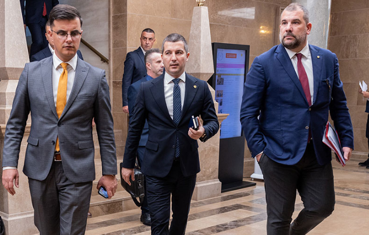 Đenero: Demokrate služe kao kanal za BIA i rusku obavještajnu sluẓ̌bu SVR