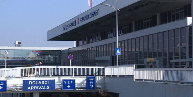 MUP Srbije: Evakuisani putnici iz aviona za Moskvu, u toku kontradiverzioni pregled