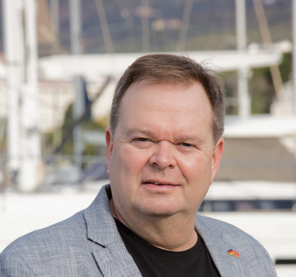 Bader: Balans između državnih interesa i doprinosa stranih investitora nije političko pitanje – to je ekonomska nužnost