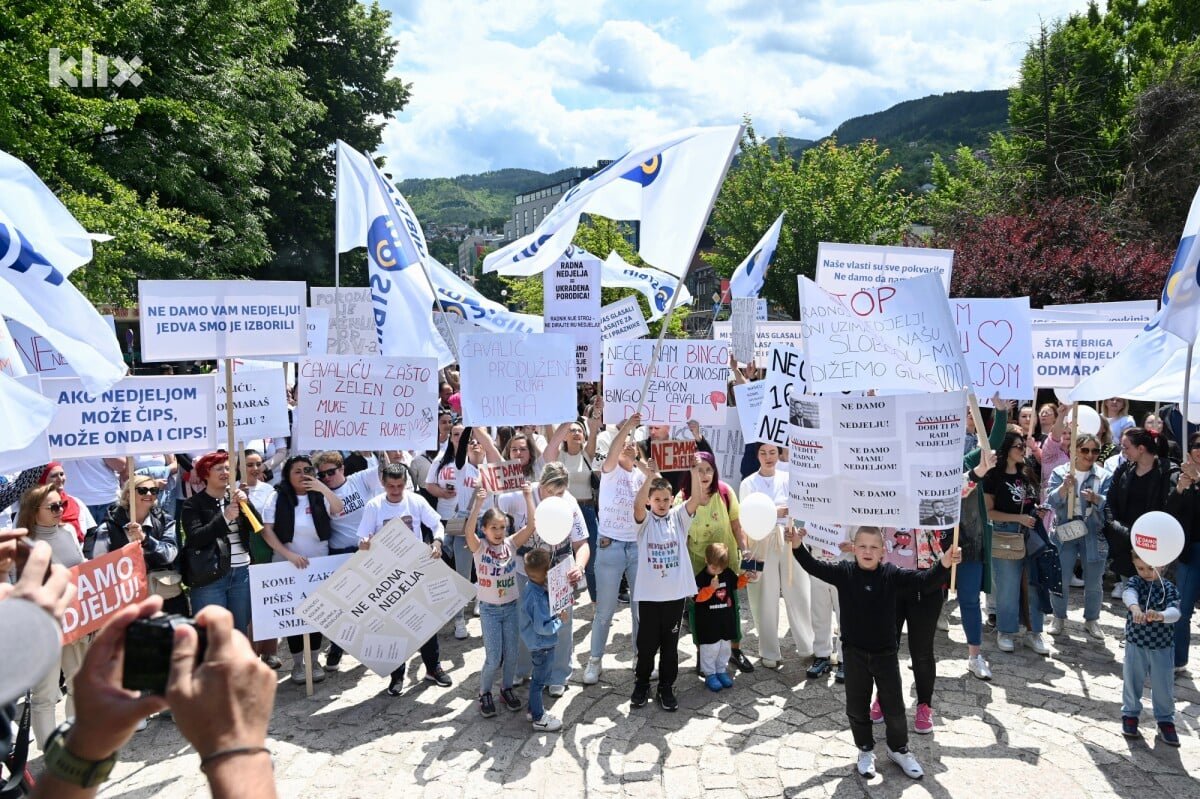 Protest u Sarajevu zbog ukidanja neradne nedjelje