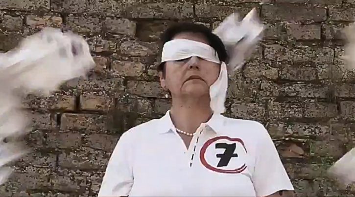 Predizborni spotovi u Srbiji: U Čomić pucaju, Dačić skuplja robote