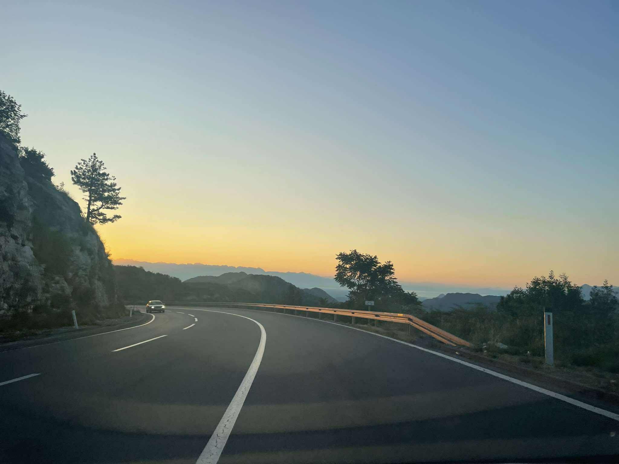 Oprezno zbog mokrih puteva